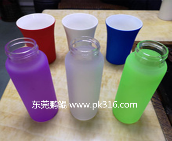 硅膠玻璃杯自動(dòng)噴漆機(jī).