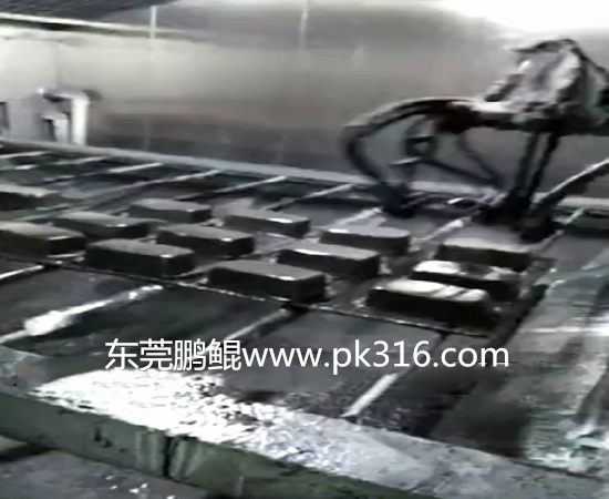 蛋糕盒自動(dòng)噴涂機(jī).