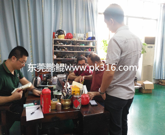 電風(fēng)扇配件自動噴漆機 (3)