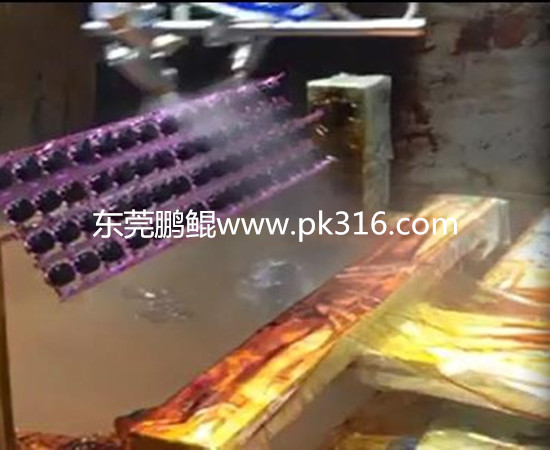 廣東莞眼鏡片自動(dòng)噴漆設(shè)備