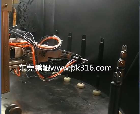 廣東莞衣柜拉環(huán)自動噴漆機