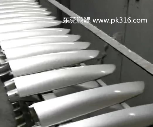 汽車配件自動(dòng)噴涂機(jī)