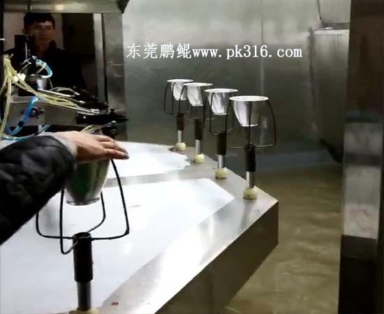 燈罩自動噴漆設備.