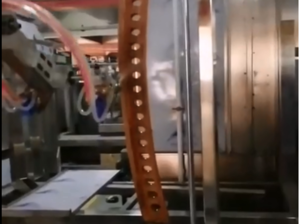 八軸噴漆機(jī)