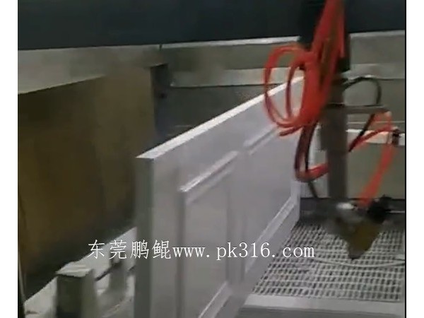 鵬鯤自動(dòng)化噴涂設(shè)備