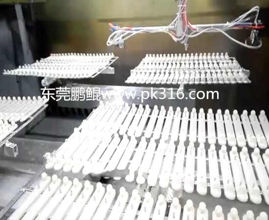 拉發(fā)器自動噴涂機