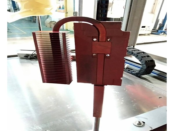 散熱器自動噴油解決方案