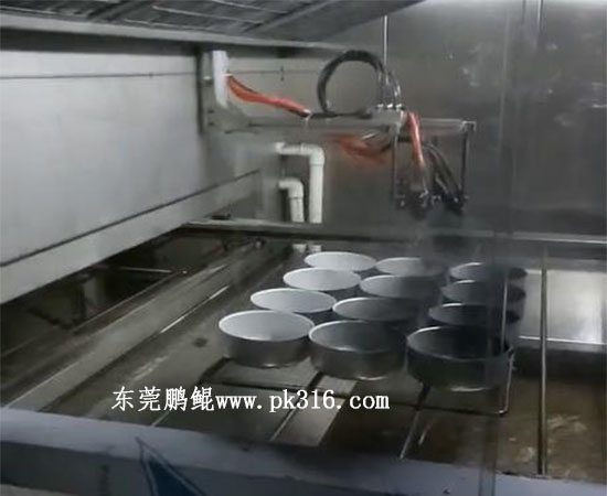 電飯鍋內(nèi)膽自動噴漆生產(chǎn)線 (2)